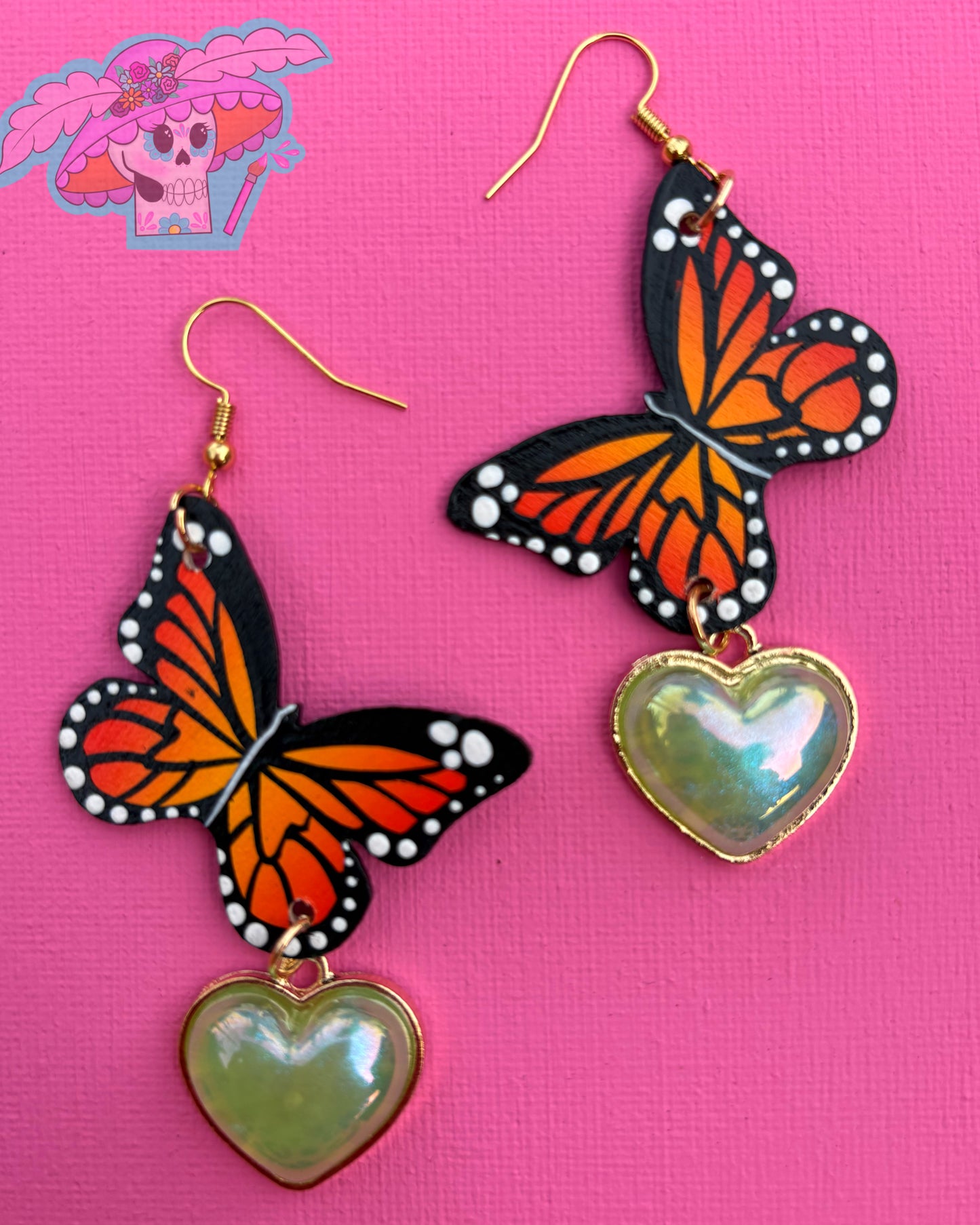 Corazón Mini Butterfly Earrings
